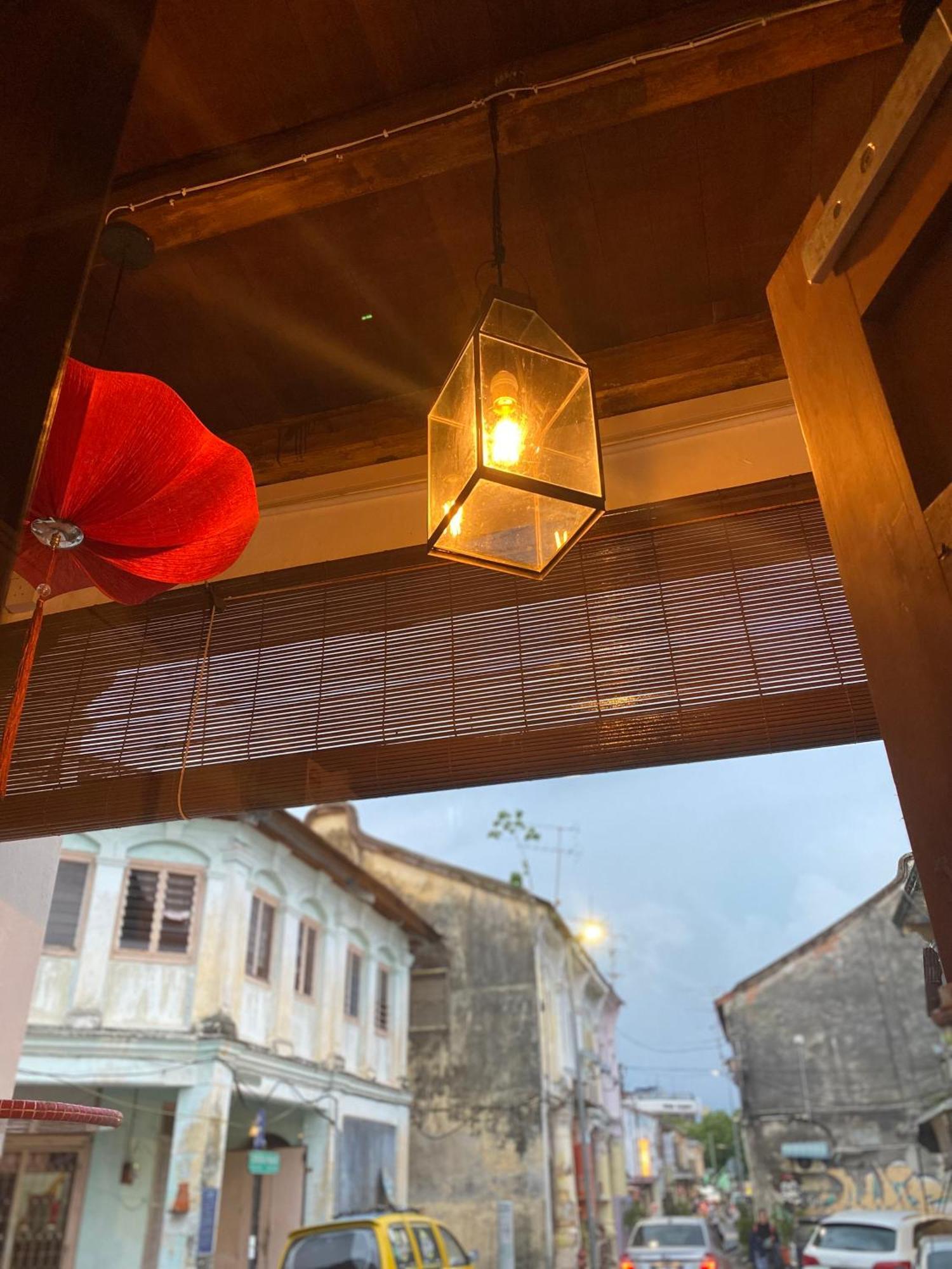 Homs Female Hostel George Town Buitenkant foto